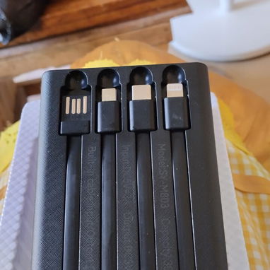 Power bank - Img 127947934