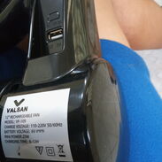 Ventilador recargable, lámpara y carga celular - Img 45430741