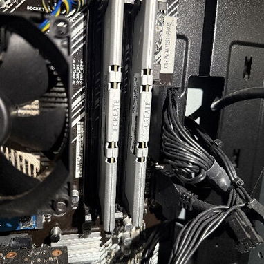 ⭐🔥🔥🔥⭐ VENDO PC: TORRE+MONITOR+TECLADO+MOUSE INALÁMBRICO=600 USD - Img 123532216