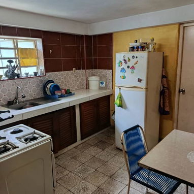 Vendo casa en Santo Suárez - 7/10