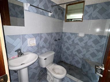 *$5500usd En venta apartamento  3er piso (a una cuadra de la calzada de güines) San Miguel del Padrón( Veracruz ) - Img 68898068