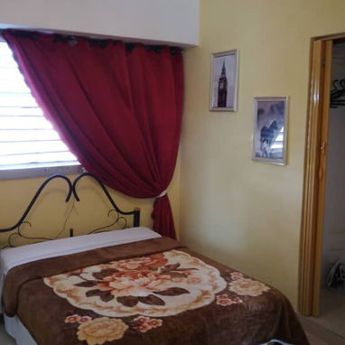 🍞📺🍽️ Apartamento de 1 Cuarto con Vista a la Ciudad en Centro Habana REF 1304 - Img 94183574
