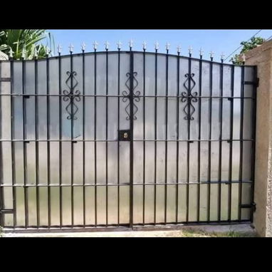C confeccionan rejas para su vivienda. Empresa u otra entidad. Llamar al 53990900. Ernesto. O escribir por Whatsapp o me - 8/10