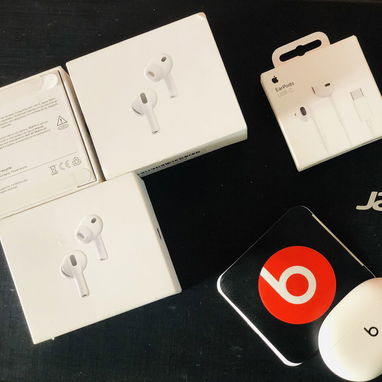 AirPods Pro 3 … Audifonos Beats y EarPods originales todos, en su caja y con sus papeles - 6/7
