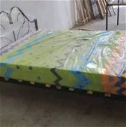 Cama de tubos con colchón de esponja de 8 pulgadas - Img 46078499