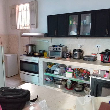 🏡 SE VENDE CASA INDEPENDENDIENTE JUNTO A UN AUTO MODERNO, excelente zona en SANTO SUÁREZ - Img 120929000