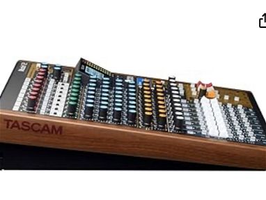 Consola de Música TASCAM model 12(mezclador de audio profesional). $200 USD - Img 66806304