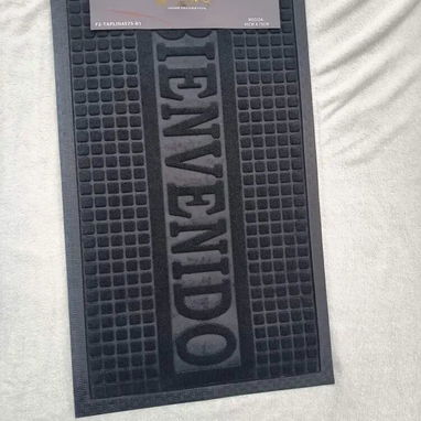 Alfombra Decorativa de Entrada "Bienvenido" – 40 × 60 cm 💲Precio: 8 USD - 5/8