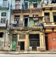 Oferta!!!... Se venden dos locales colindantes para negocio, en la Habana Vieja - Img 47407469
