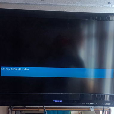 SE VENDE TV LCD MARCA TOSHIBA 32" - Img 124675716