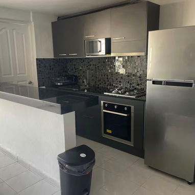 Renta de hermoso apartamento e el Vedado. - Img 113714804