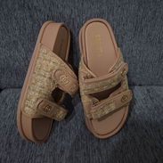 Sandalias estilo gucci 15 usd # 39 calidad chicas - Img 57371495