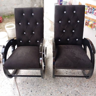 Sillones de madera capitoneados - 2/9