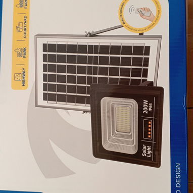 LÁMPARA SOLAR DE 200 WATTS - Img 124032164