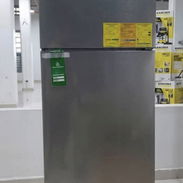 *Refrigerador Samsung 18cuft* - Color Plata - Profundidad 75.7 cm - Ancho 70.0 cm - Altura 190.0 cm - Descongelación No - Img 55913028