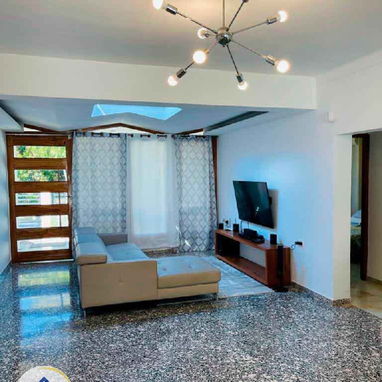 🏡 Casa en renta lineal – Siboney, La Habana - 5/7