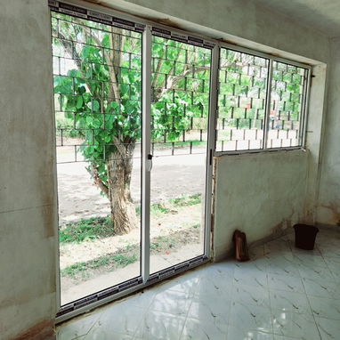 Marquetería de Aluminio y Cristal [ Puertas ,Ventanas ,Bajos de Mesetas ,Paños Fijos ,Mamparas de Baño entre otras cosas - 20/20