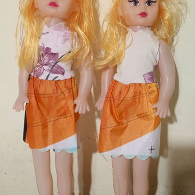 Muñecas y juguetes - 9/10