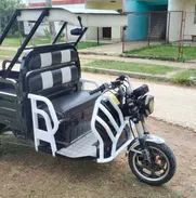 Vendo triciclo en perfectas condiciones. Batería de litio 72v 35AH - Img 49451850