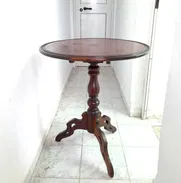 En venta dos mesas antiguas juntas por 150 usd - Img 50442585