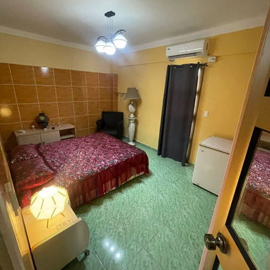 Renta Lineal en Vedado (Precio Negociable) - Img 125592201