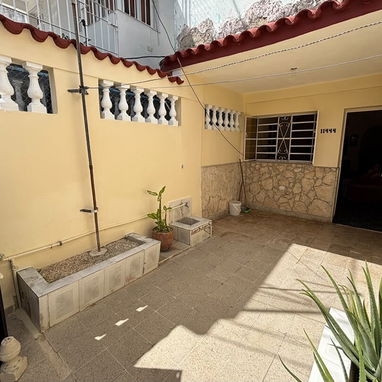 Casa en Venta Planta Baja En Marianao LR058 - 6/10