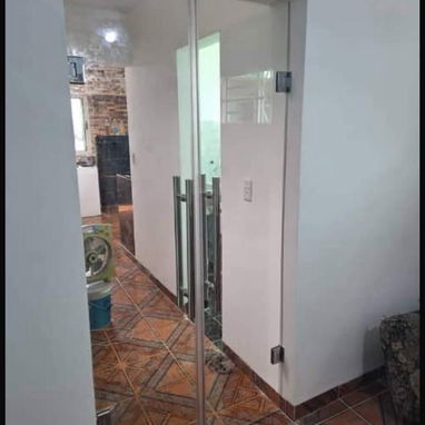 ☎️53850138☎️ 〽️La Carpintería-Cristalería  AluminPro ofrece 〽️    Todo tipo de trabajos de carpintería de aluminio - 4/10