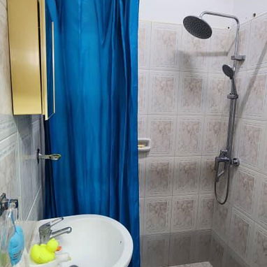 🏡💸SE VENDE PROPIEDAD DE 3 NIVELES EN MARIANAO*  Ubicada cerca de 130 y 35. - 7/10
