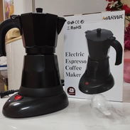Cafetera eléctrica de 6 tazas con adaptador para 3 tazas - Img 55936624