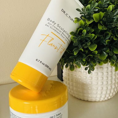 ✨ Exfoliante Modelador Corporal Flaunt It Farmasi | Anticelulitis Reafirmante Efecto Térmico - Img 121109713