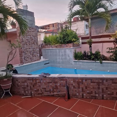 Casa independiente de 3 pisos en Lawton - 8/10