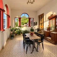 1500USD- Se alquila apartamento en zona céntrica del Vedado - Img 58148235