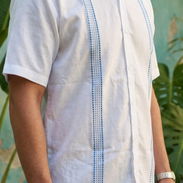 Camisa de Lino Blanca con Bordado de varios colores, escoja el suyo - Img 55809557