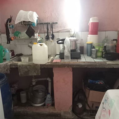 Vendo casita en el reparto Marti pegado al Casino - 10/10