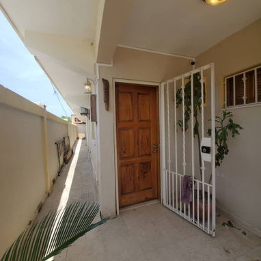 Vendo casa totalmente independiente en Cojimar a solo 2 cuadras de la Costa - Img 122669320