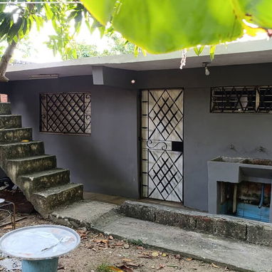 $25.000usd. En venta casa grande con  todo adentro, en Mantilla, Arroyo Naranjo - 2/10