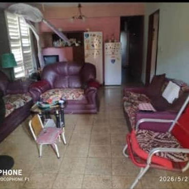 Se vende en apto en zona de letras - 2/10