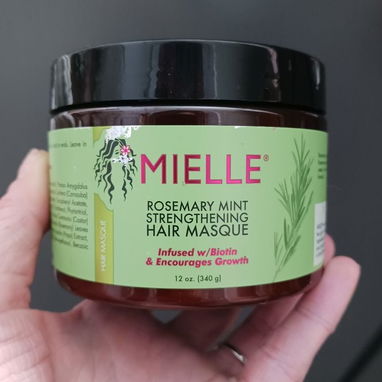Vendo soy primera mano, acepto USD, euro,ZELLy CUP🫴 además contamos con mensajería incluída porque llegamos a ti🙂‍↔️🛵 - Img 127189001