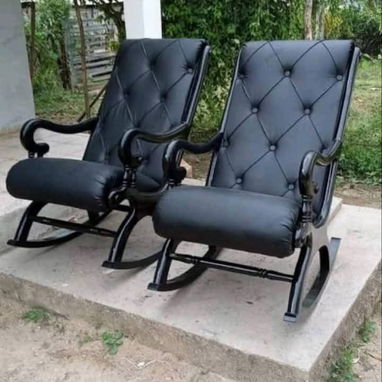 Sillones de madera capitoneados - 4/8