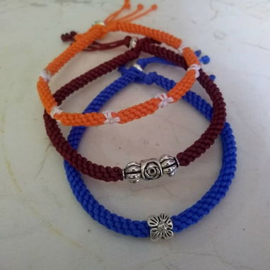 VARIEDAD DE PULSERAS TEJIDAS DE HILO CHINO - Img 123929776