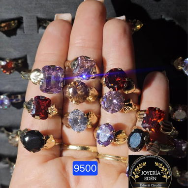 Anillos, dijes , reloj , aretes de oro - Img 124650800