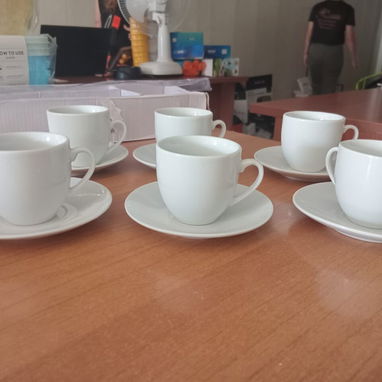 Juego de tazas para café con sus platos - 8/10