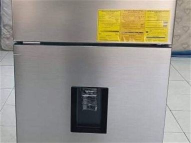Refrigerador Samsung de 15.5 pies con Dispensador. Nuevo en su caja - Img main-image
