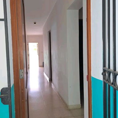 Casa en playa independiente de 3/4 y garaje. - Img 124155521