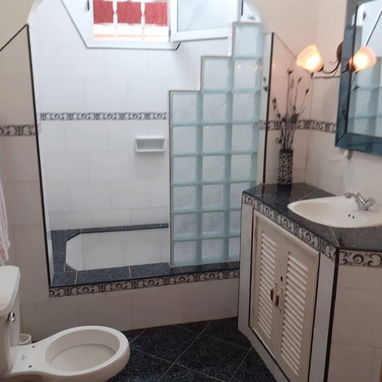 Venta de propiedad en guanabo en ampliación de Marbella - 9/10