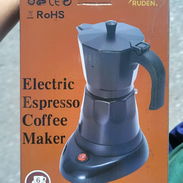 Cafetera eléctrica marca RUDEN de 3 a 6 tazas - Img 58372136