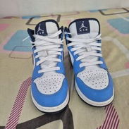 Tenis originales Nike numero 39 solo una puesta estan impecable - Img 57839089