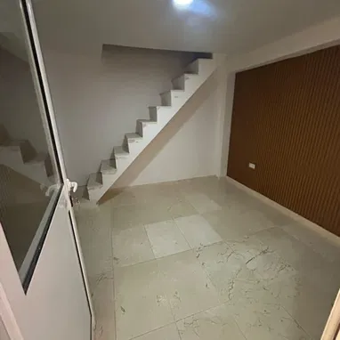 Casa en luyano a 3 cuadras de hija de Galicia - 6/10