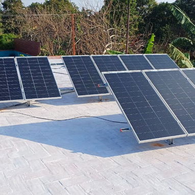 Casa en la playa con sistema fotovoltaico - Img 116233602