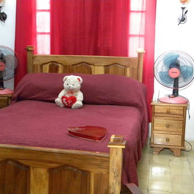 🏡SE VENDE APARTAMENTO EN PRIMER PISO, muy amplio, en CENTRO HABANA. TIENE PARQUEO - Img 120934304